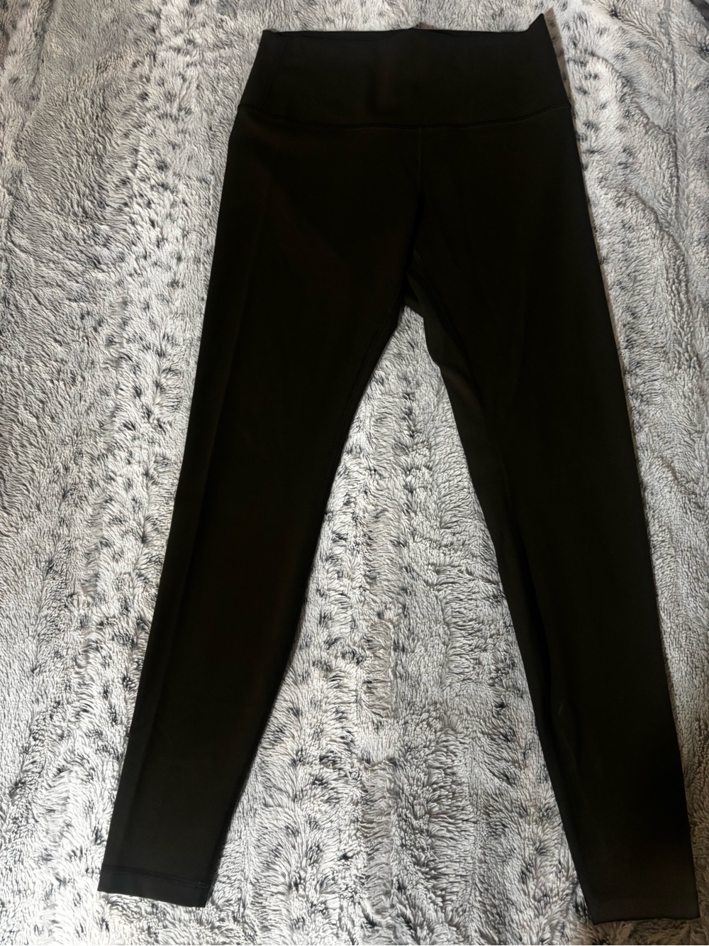 Lululemon high waist leggings. Size 10 . New without tag. Full length. - Picture 2 of 8